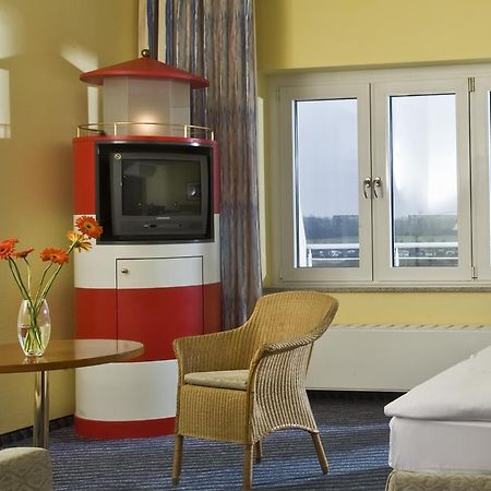 Wyndham Stralsund Hansedom Экстерьер фото