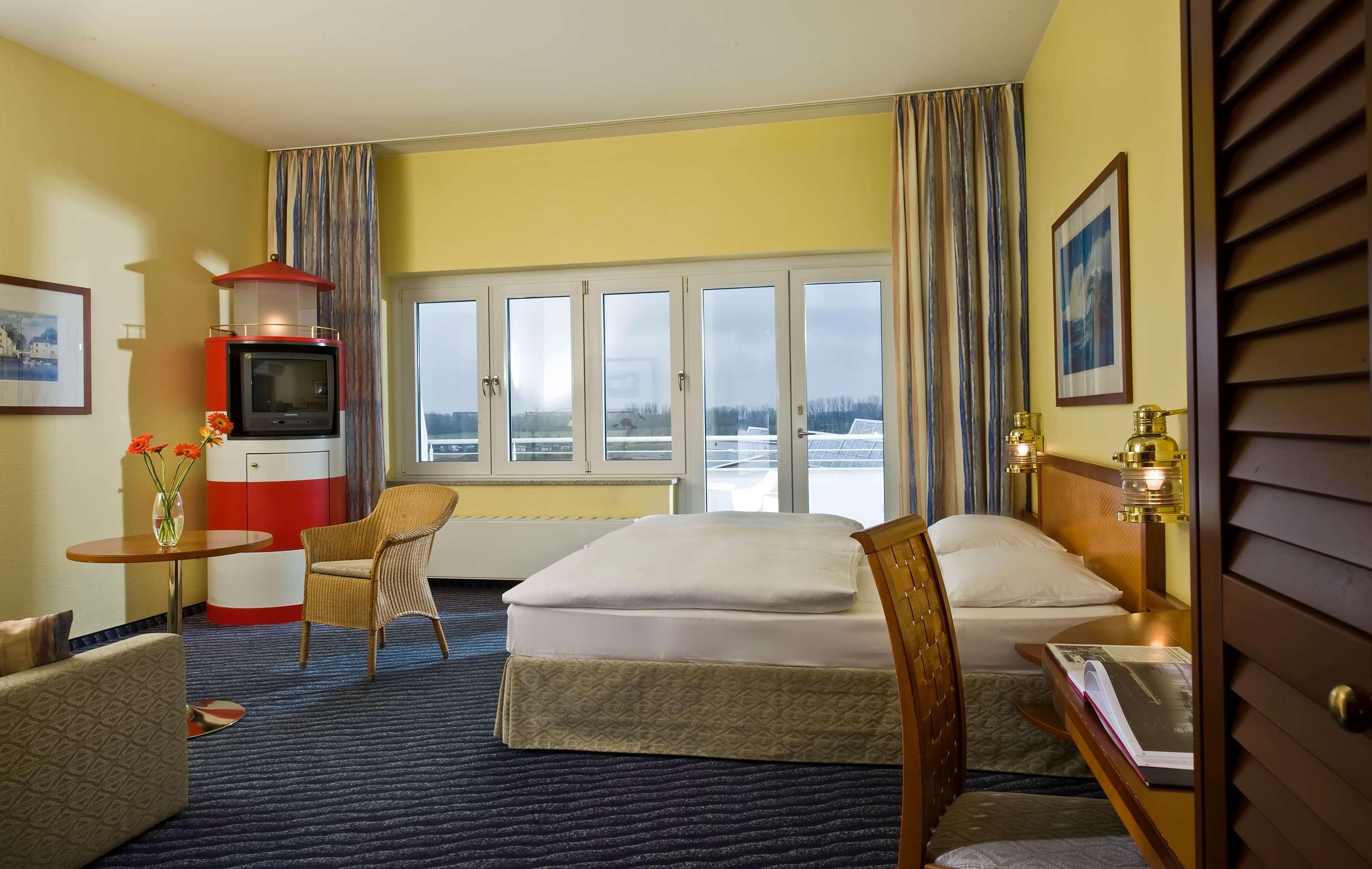 Wyndham Stralsund Hansedom Экстерьер фото